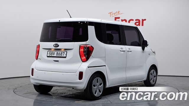 2015 Kia 레이 - Thumbnail 11