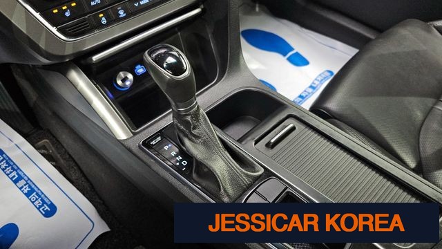2016 Hyundai LF Sonata - Thumbnail 4