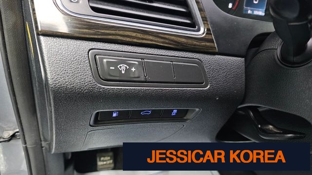 2016 Hyundai LF Sonata - Thumbnail 8