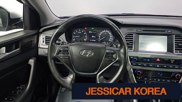 2016 Hyundai LF Sonata - Thumbnail 9