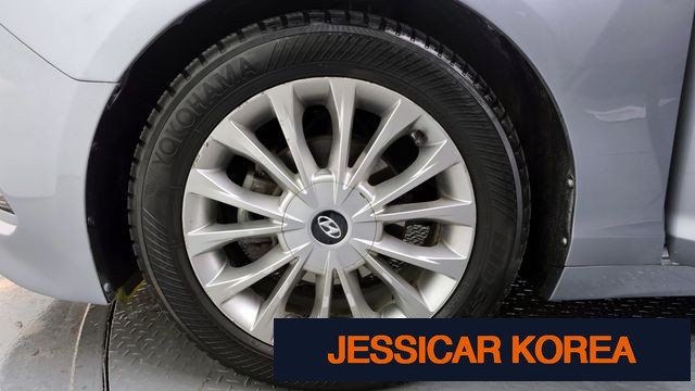 2016 Hyundai LF Sonata - Thumbnail 12
