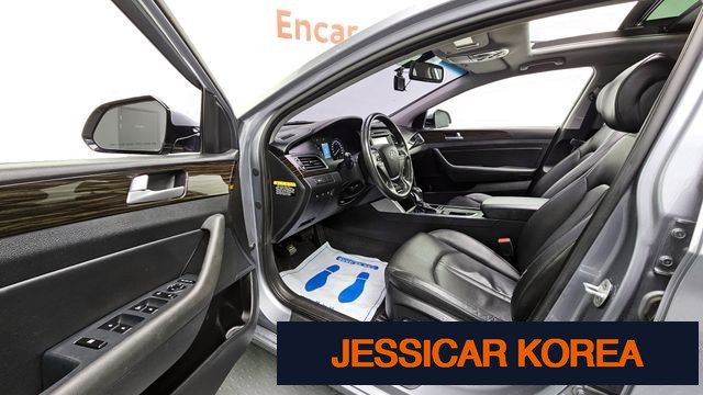 2016 Hyundai LF Sonata - Thumbnail 13