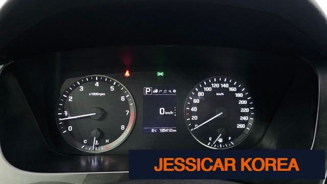 2016 Hyundai LF Sonata - Thumbnail 19