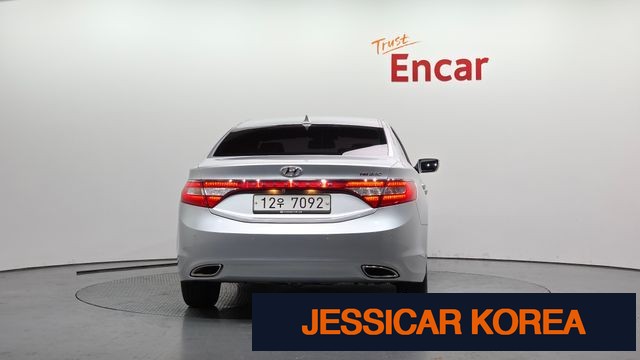2012 Hyundai Grandeur HG - Thumbnail 18