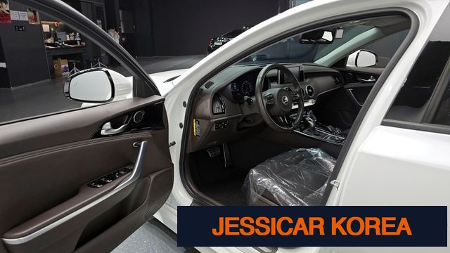 2018 Kia Stinger - Thumbnail 8
