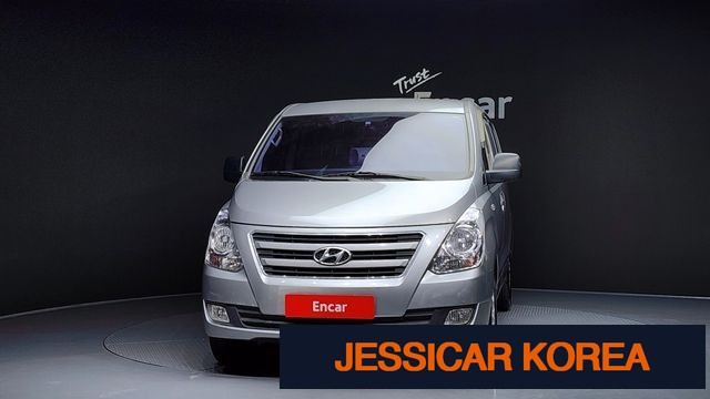 2016 Hyundai Grand Starex - Thumbnail 2