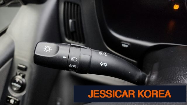 2016 Hyundai Grand Starex - Thumbnail 4