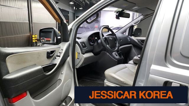 2016 Hyundai Grand Starex - Thumbnail 6