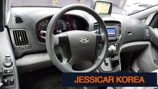 2016 Hyundai Grand Starex - Thumbnail 11
