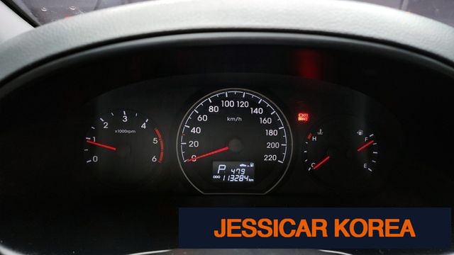 2016 Hyundai Grand Starex - Thumbnail 15