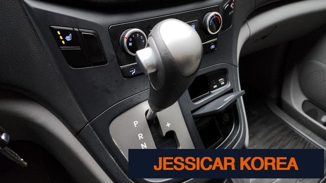 2016 Hyundai Grand Starex - Thumbnail 16