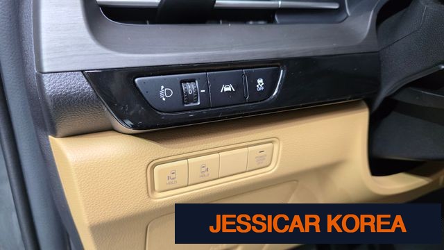 2023 Kia Carnival 4th Gen - Thumbnail 9
