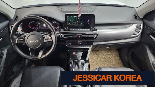 2023 Kia Seltos - Thumbnail 3