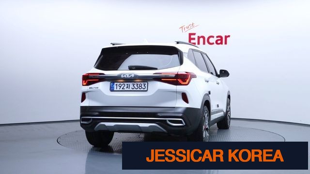 2023 Kia Seltos - Thumbnail 8