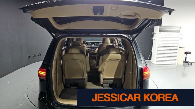 2017 Kia All New Carnival - Thumbnail 14