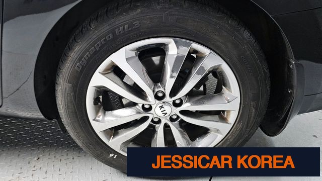 2017 Kia All New Carnival - Thumbnail 17