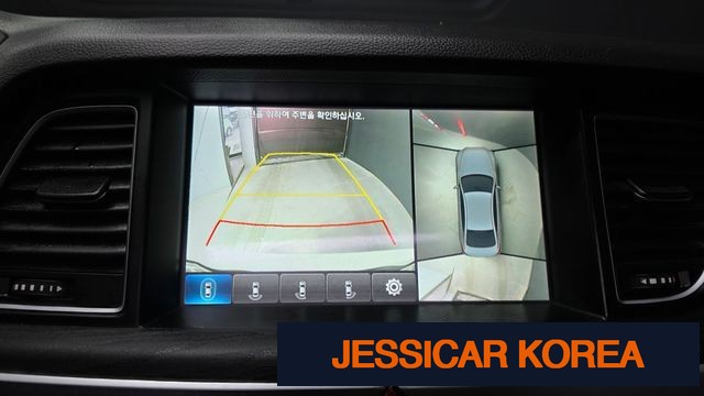 2016 Hyundai Genesis DH - Thumbnail 8