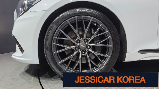 2016 Hyundai Genesis DH - Thumbnail 9