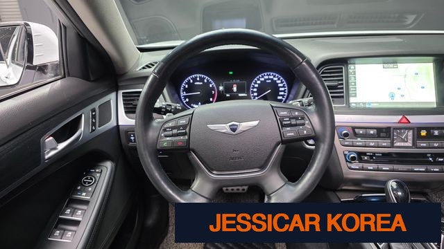 2016 Hyundai Genesis DH - Thumbnail 10