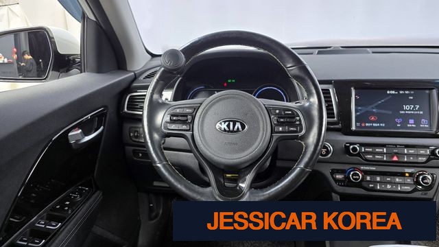 2019 Kia Niro EV - Thumbnail 8