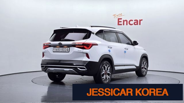 2020 Kia Seltos - Thumbnail 10