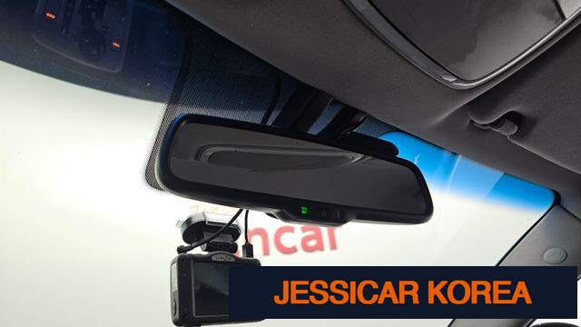 2010 Hyundai Genesis - Thumbnail 11