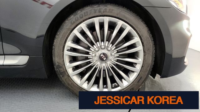 2020 Kia The K9 - Thumbnail 16