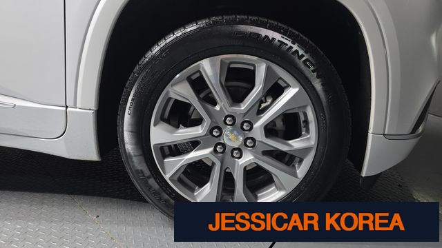 2021 Chevrolet Traverse - Thumbnail 5