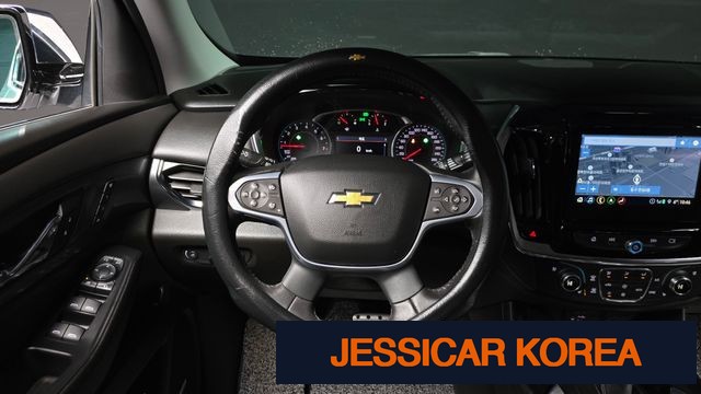 2021 Chevrolet Traverse - Thumbnail 12
