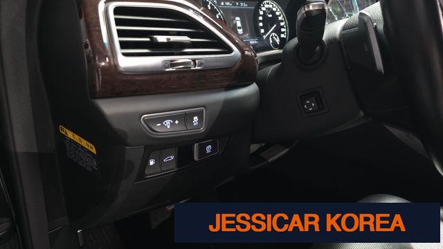 2018 Genesis EQ900 - Thumbnail 19