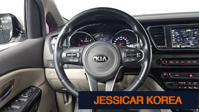 2017 Kia All New Carnival - Thumbnail 2