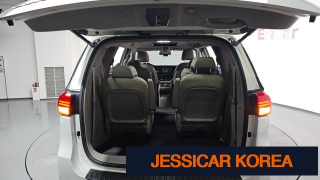 2017 Kia All New Carnival - Thumbnail 6