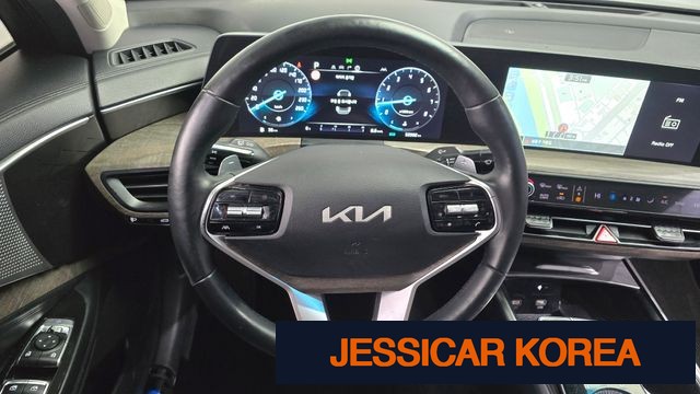 2022 Kia K8 - Thumbnail 2