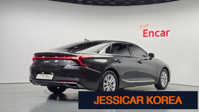 2022 Kia K8 - Thumbnail 11