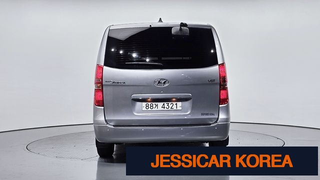 2018 Hyundai The New Grand Starex - Thumbnail 18