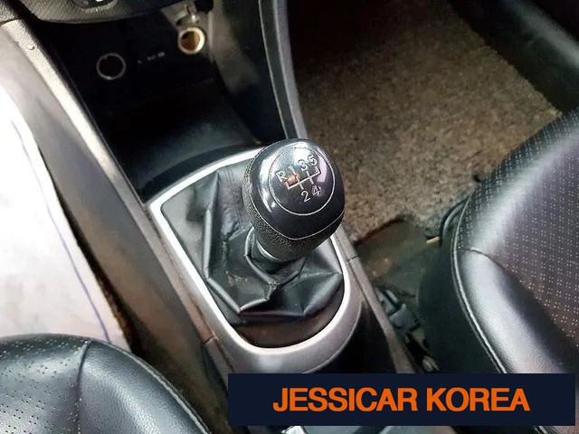 2012 Hyundai Accent (new model) - Thumbnail 10