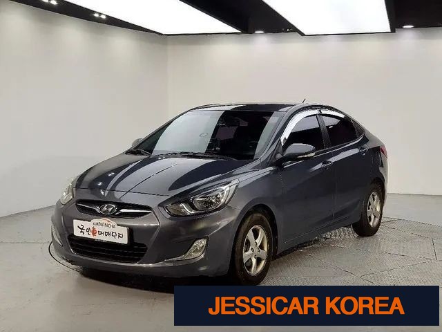 2012 Hyundai Accent (new model) - Thumbnail 11