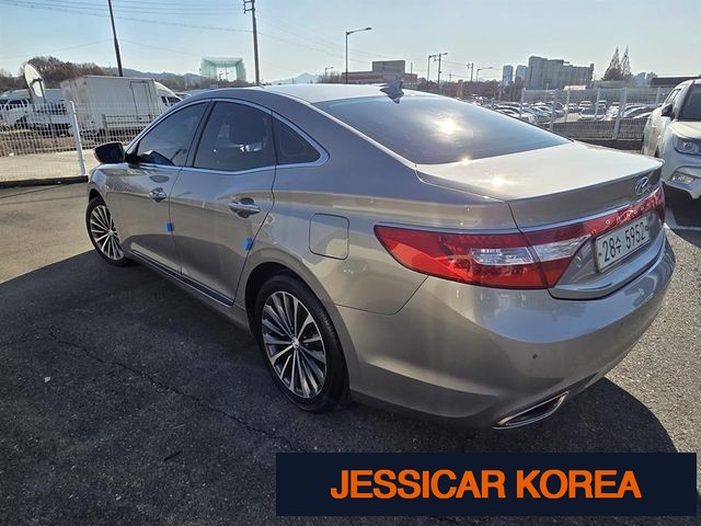 2014 Hyundai Grandeur HG - Thumbnail 3