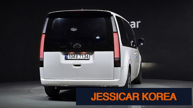 2023 Hyundai Staria - Thumbnail 5