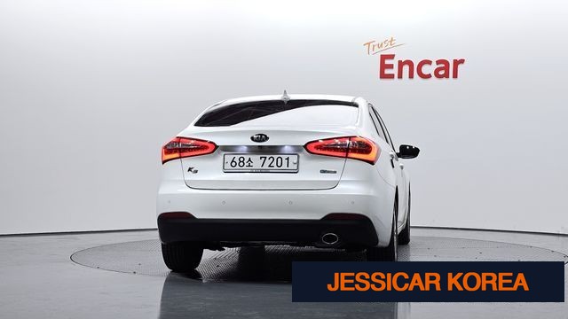2014 Kia K3 - Thumbnail 2