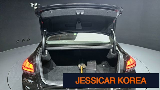 2018 Genesis G80 - Thumbnail 15