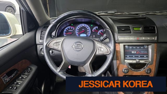 2016 KG Mobility Rexton W - Thumbnail 14
