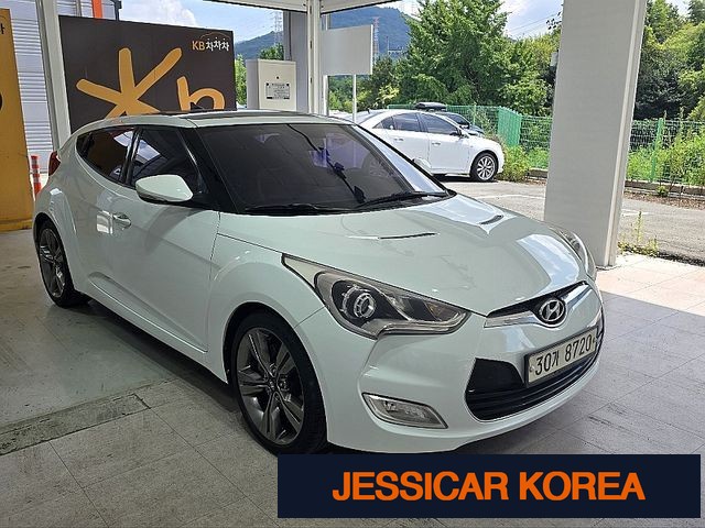 2012 Hyundai Veloster - Thumbnail 14