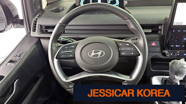 2025 Hyundai Staria - Thumbnail 11