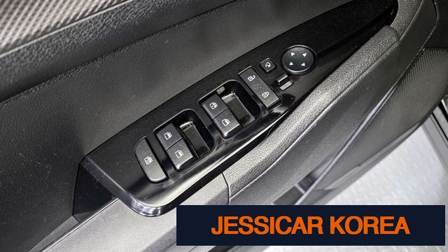 2022 Kia Sportage 5th Gen - Thumbnail 10
