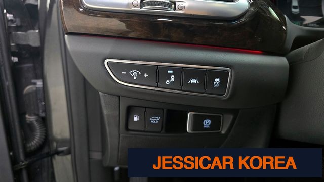 2022 Genesis G90 - Thumbnail 12
