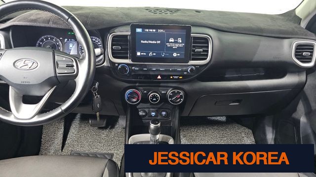2021 Hyundai Venue - Thumbnail 8