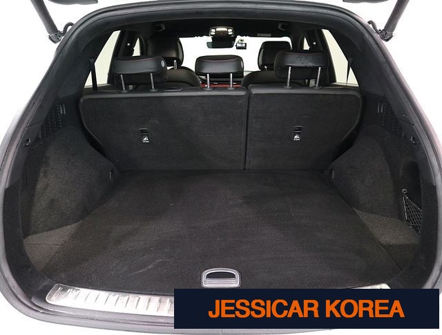 2021 Genesis GV70 - Thumbnail 18