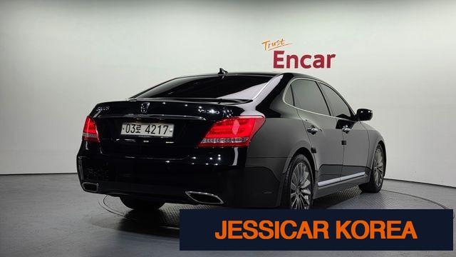 2015 Hyundai Equus (new model) - Thumbnail 2