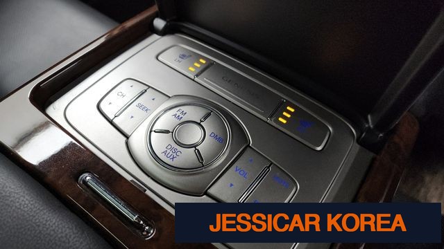 2011 Hyundai Genesis - Thumbnail 4